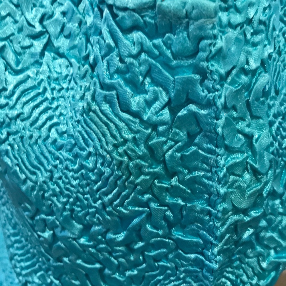 Vintage Sleeveless Teal Sequin Tank Top with Matching Button Down Blouse - Picture 17 of 17